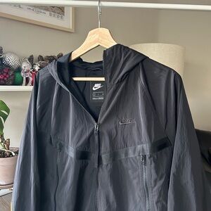 Nike Men's Tech Premium Black Hooded Windbreaker Jacket